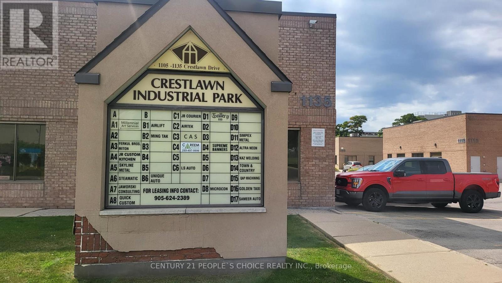 # A - 1135 Crestlawn Drive, Mississauga, Ontario  L4W 1A7 - Photo 4 - W12674488