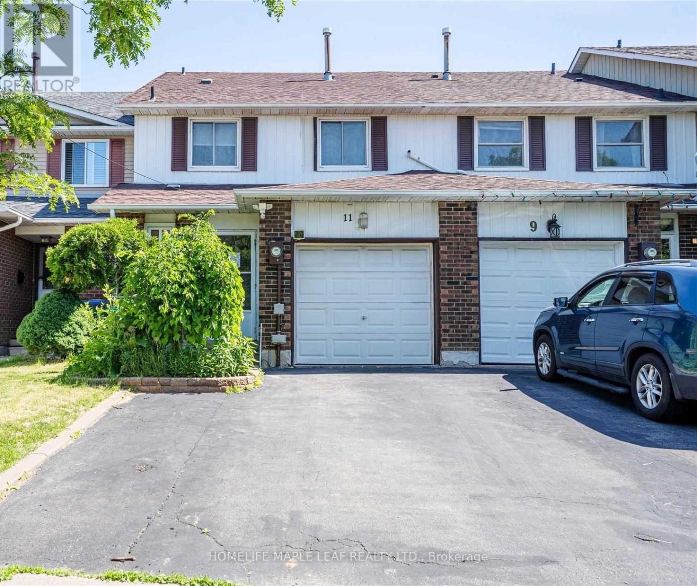 11 Rusthall Way, Brampton, Ontario  L6V 3R5 - Photo 1 - W12674510