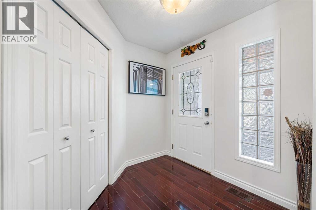 113 Citadel Ridge Green Nw, Calgary, Alberta  T3G 4P9 - Photo 2 - A2255096