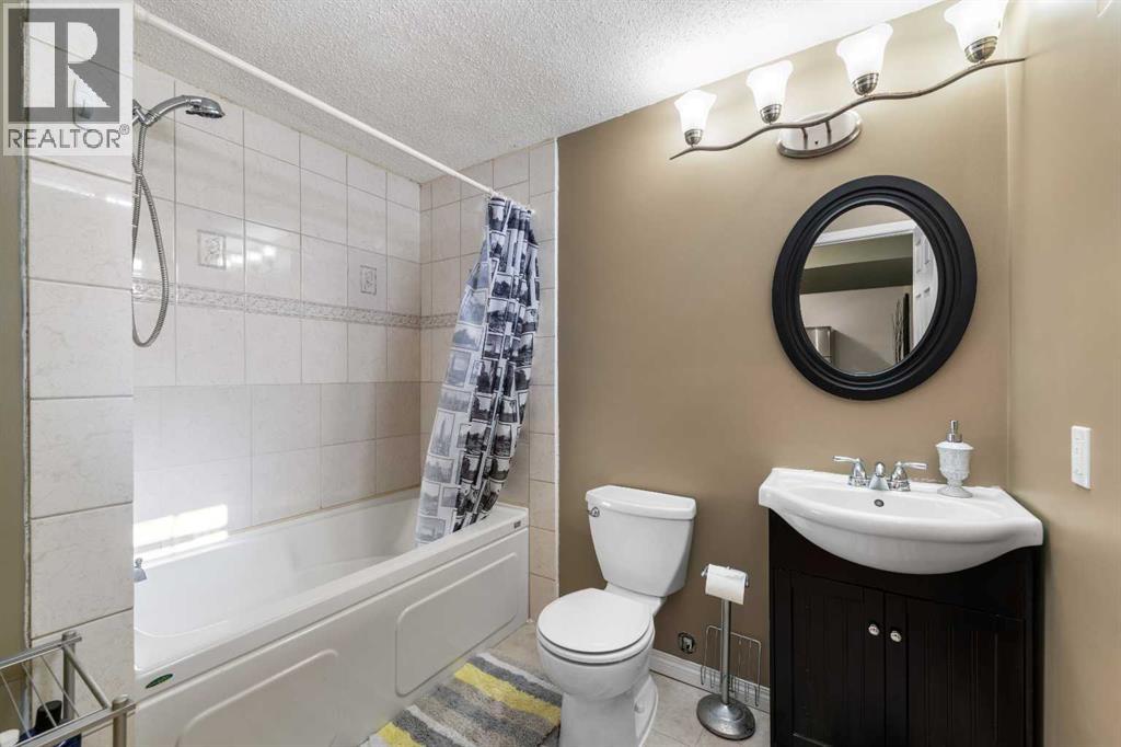 113 Citadel Ridge Green Nw, Calgary, Alberta  T3G 4P9 - Photo 19 - A2255096