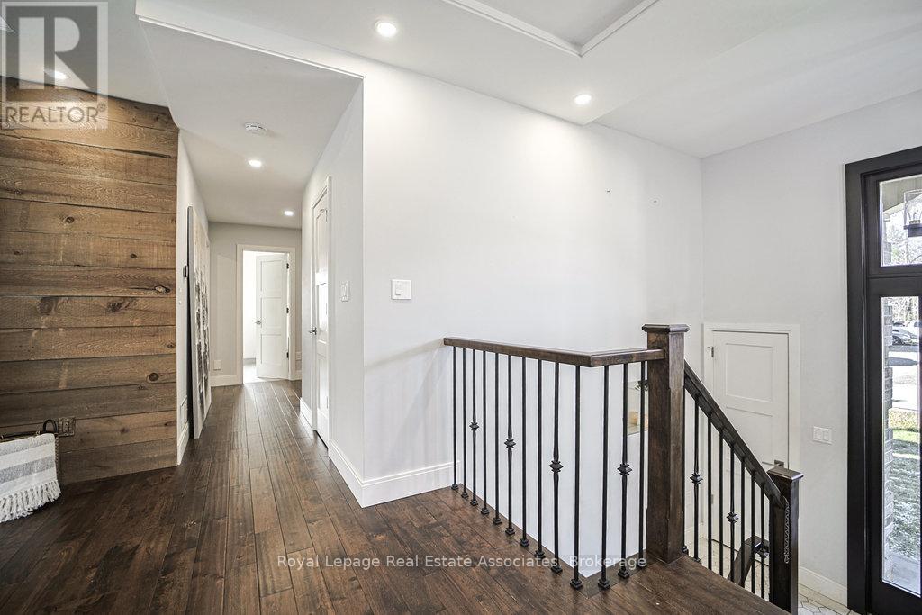 12 Valley Ridge Lane, Hamilton, Ontario  L8N 2Z7 - Photo 14 - X12674544