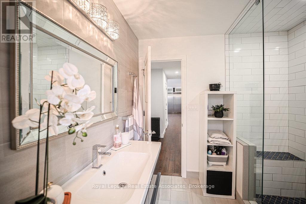 12 Valley Ridge Lane, Hamilton, Ontario  L8N 2Z7 - Photo 15 - X12674544