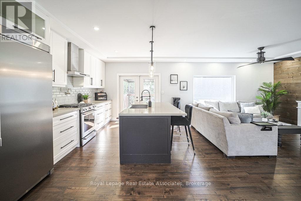 12 Valley Ridge Lane, Hamilton, Ontario  L8N 2Z7 - Photo 9 - X12674544