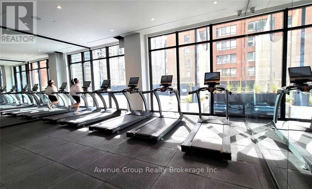 1916 - 20 Edward Street, Toronto, Ontario  M5G 0C5 - Photo 19 - C12670502