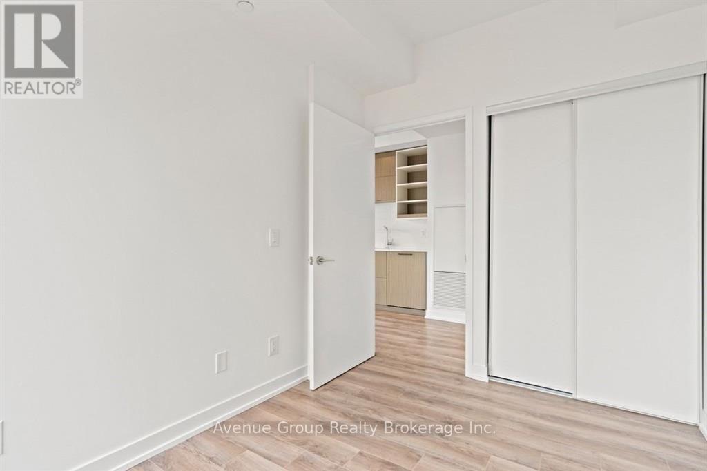 1916 - 20 Edward Street, Toronto, Ontario  M5G 0C5 - Photo 11 - C12670502