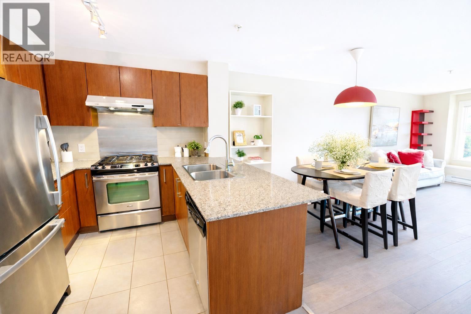 301 5775 Irmin Street, Burnaby, British Columbia  V5J 0C3 - Photo 12 - R3075988