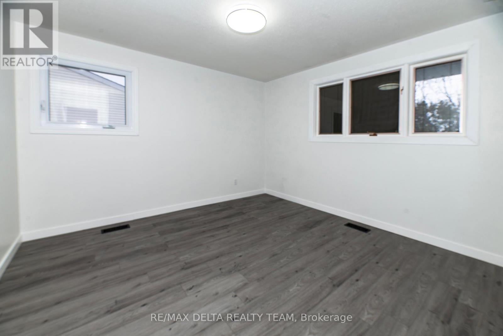 785 De Salaberry Street, Ottawa, Ontario  K1J 6Y5 - Photo 24 - X12674558