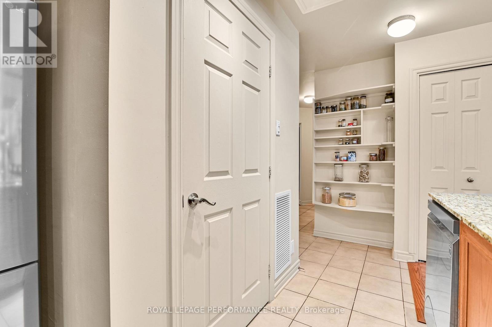 229 - 205 Bolton Street, Ottawa, Ontario  K1N 1K7 - Photo 13 - X12674610