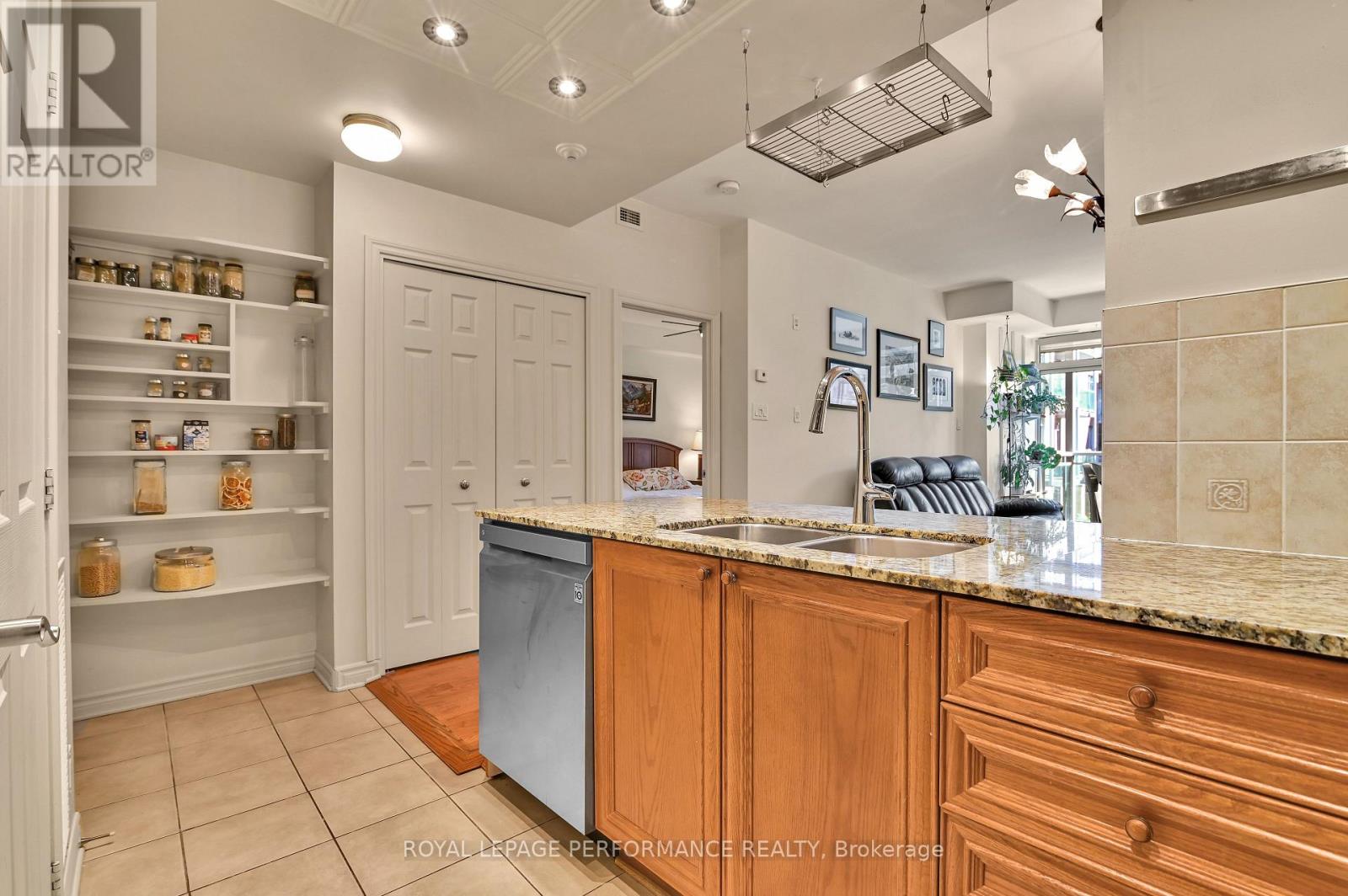 229 - 205 Bolton Street, Ottawa, Ontario  K1N 1K7 - Photo 14 - X12674610