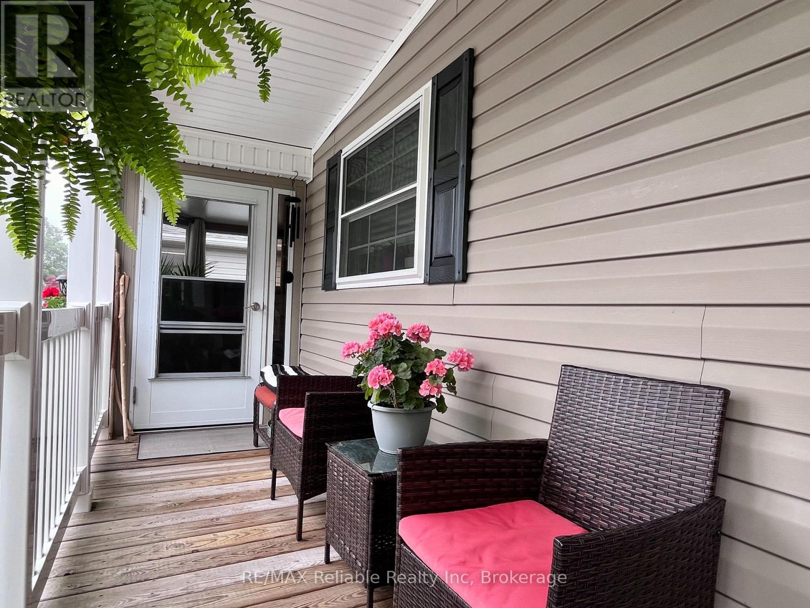 52 Cherokee Lane, Ashfield-Colborne-Wawanosh, Ontario  N7A 3Y2 - Photo 8 - X12321052