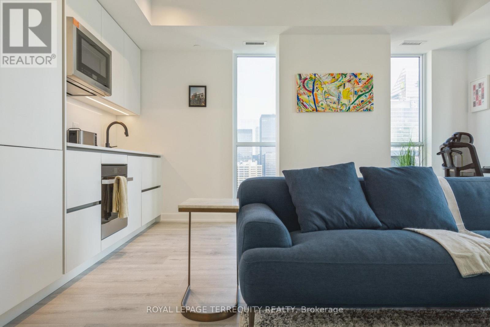 3502 - 327 King Street W, Toronto, Ontario  M5V 0W7 - Photo 15 - C12674576