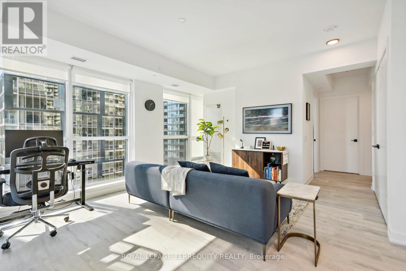 3502 - 327 King Street W, Toronto, Ontario  M5V 0W7 - Photo 20 - C12674576