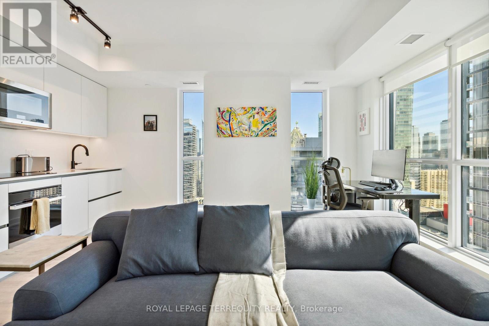 3502 - 327 King Street W, Toronto, Ontario  M5V 0W7 - Photo 25 - C12674576