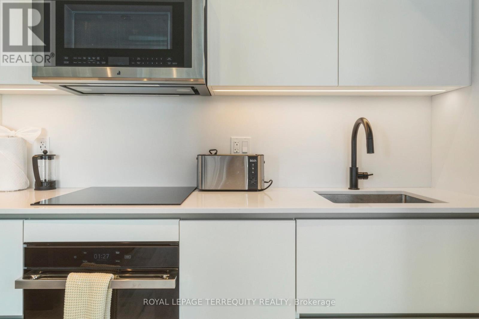 3502 - 327 King Street W, Toronto, Ontario  M5V 0W7 - Photo 32 - C12674576