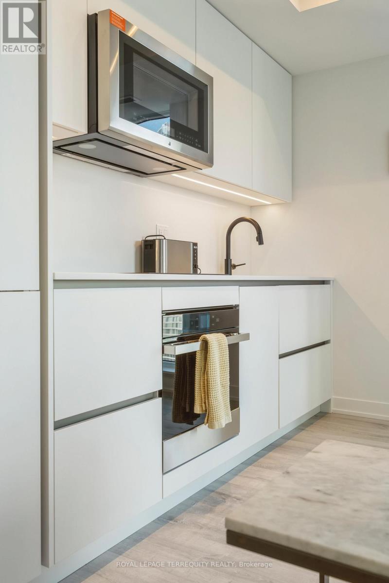 3502 - 327 King Street W, Toronto, Ontario  M5V 0W7 - Photo 33 - C12674576