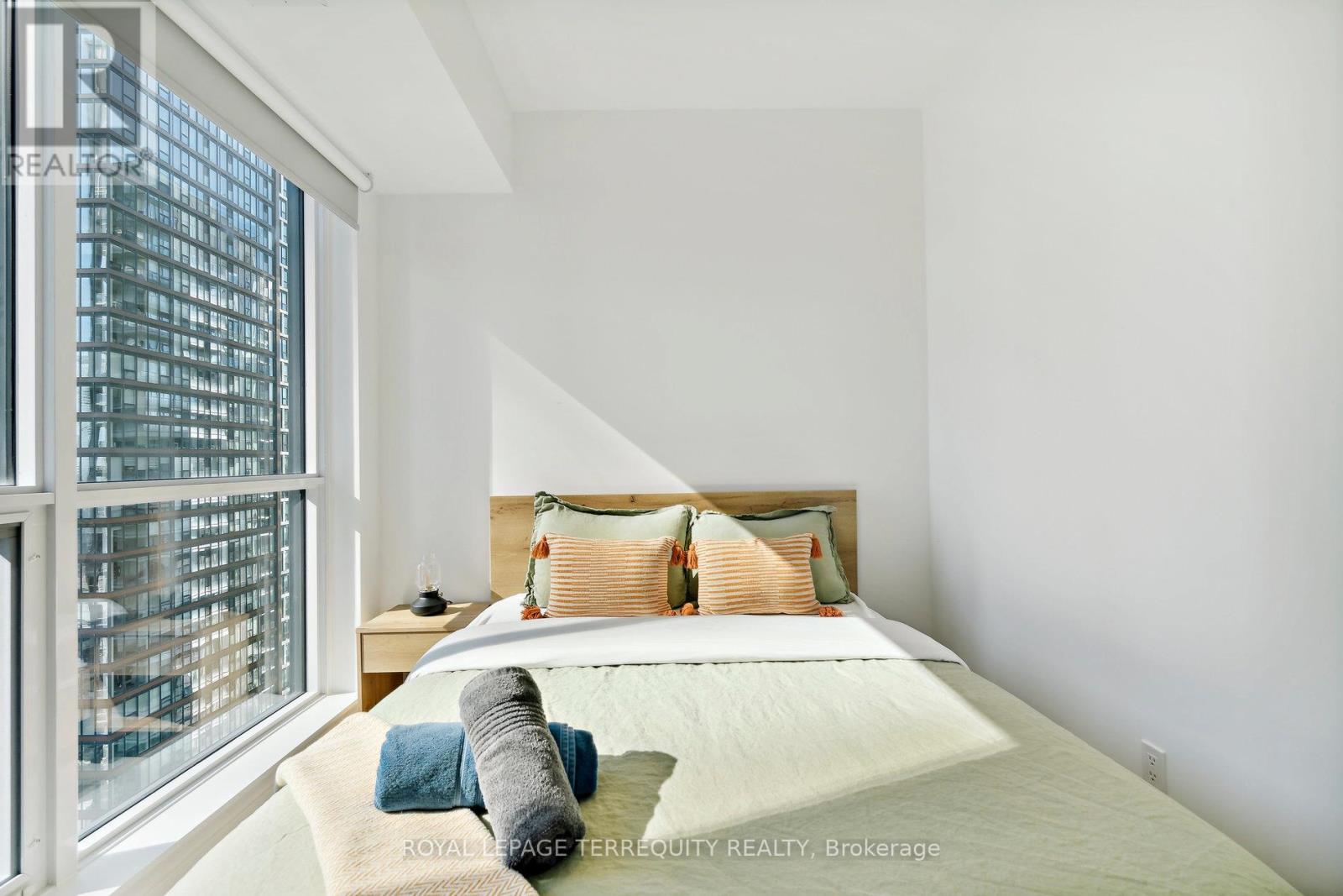 3502 - 327 King Street W, Toronto, Ontario  M5V 0W7 - Photo 39 - C12674576