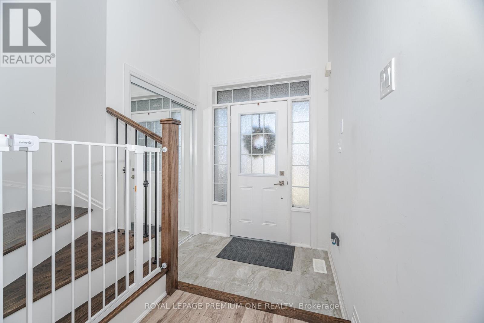 50 Casserley Crescent, New Tecumseth, Ontario  L0G 1W0 - Photo 7 - N12674602