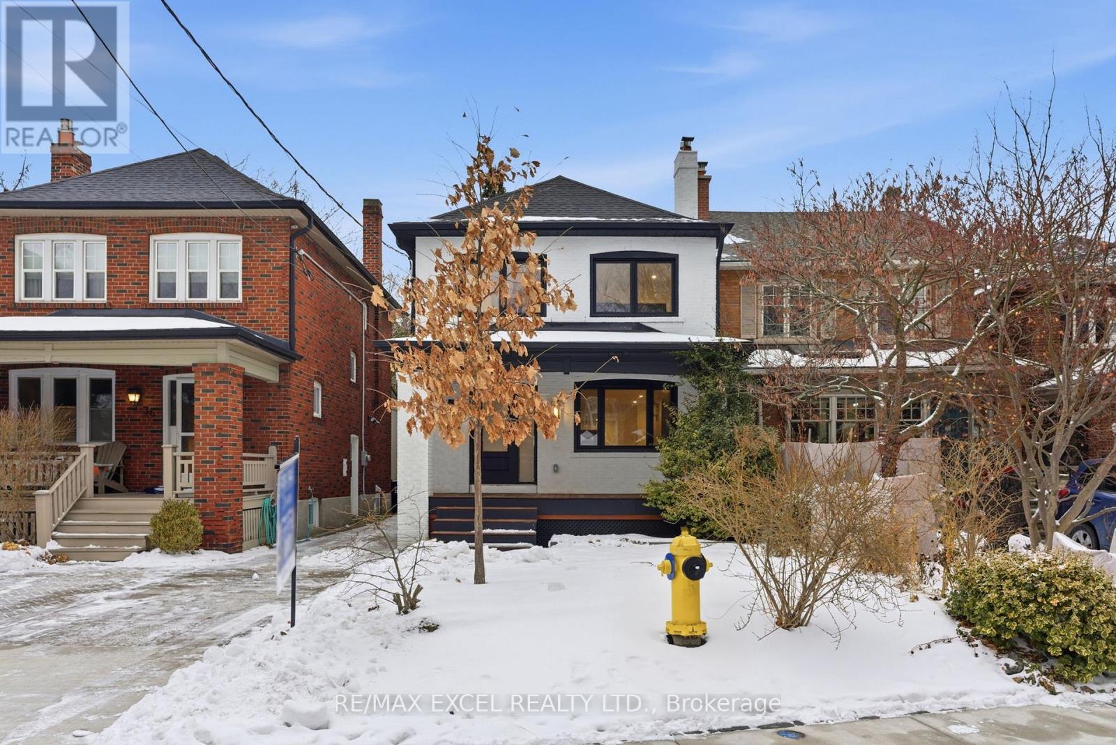 34 Raymond Avenue, Toronto, Ontario  M6S 2B3 - Photo 2 - W12656106