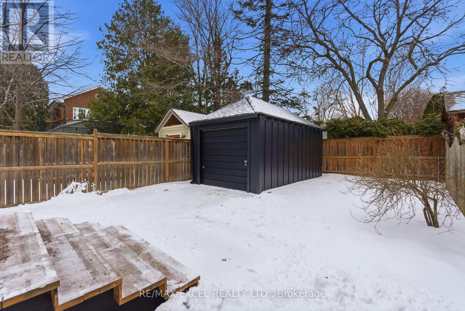 34 Raymond Avenue, Toronto, Ontario  M6S 2B3 - Photo 35 - W12656106