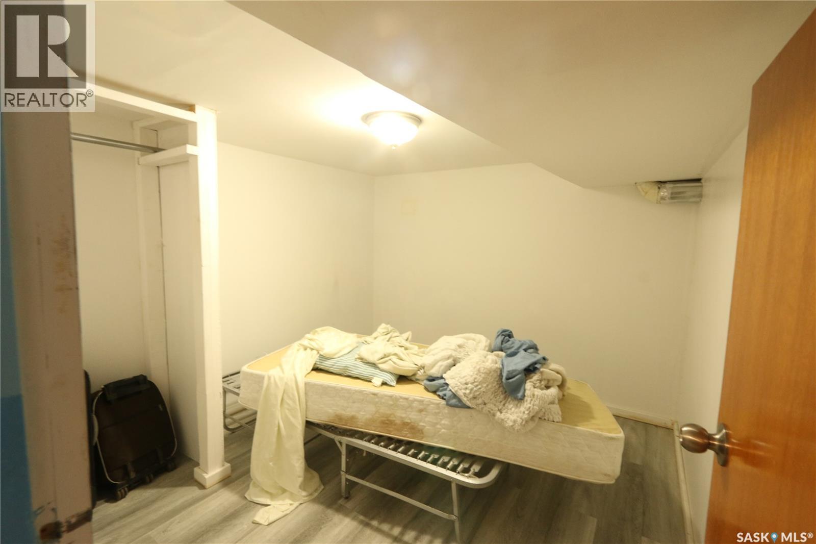 1115 Robinson Street, Regina, Saskatchewan  S4T 2N1 - Photo 11 - SK026383