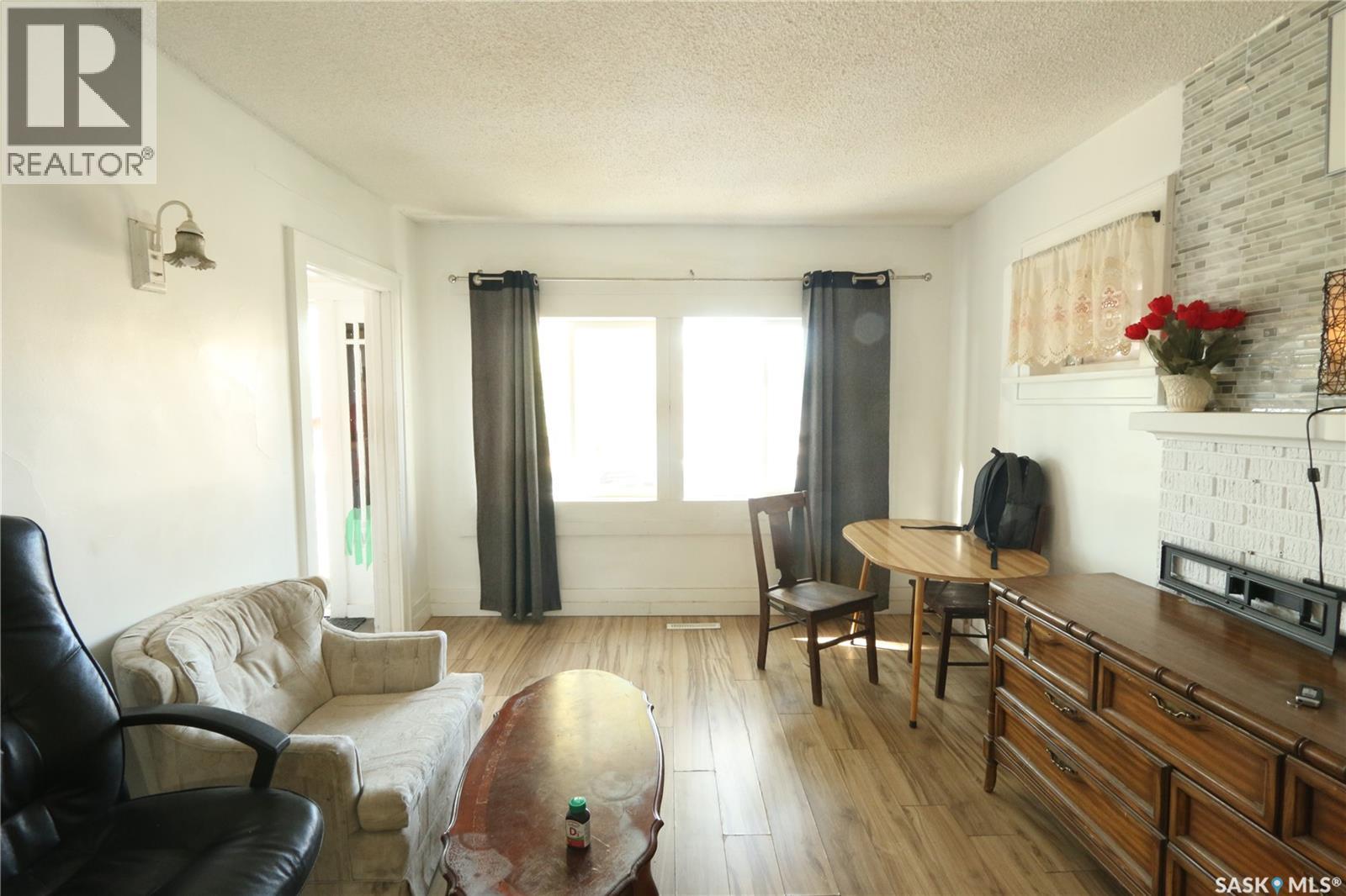 1115 Robinson Street, Regina, Saskatchewan  S4T 2N1 - Photo 17 - SK026383