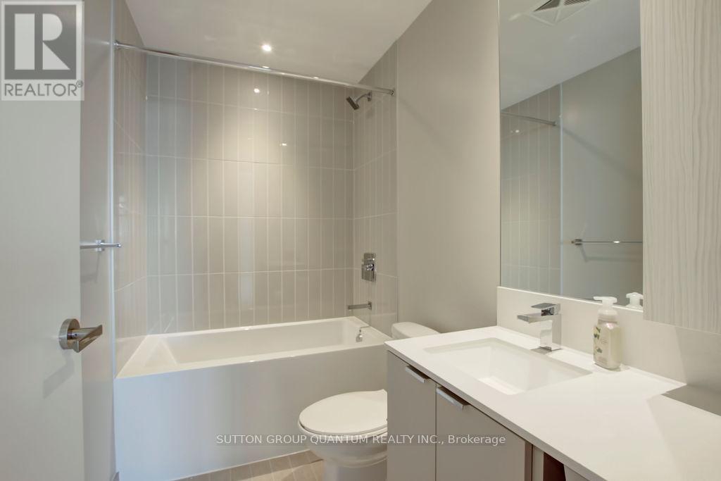 1904 - 3883 Quartz Road, Mississauga, Ontario  L5B 0M4 - Photo 5 - W12674594