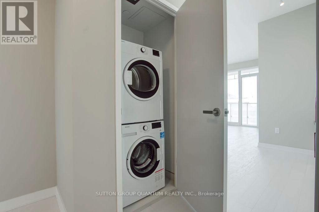 1904 - 3883 Quartz Road, Mississauga, Ontario  L5B 0M4 - Photo 6 - W12674594