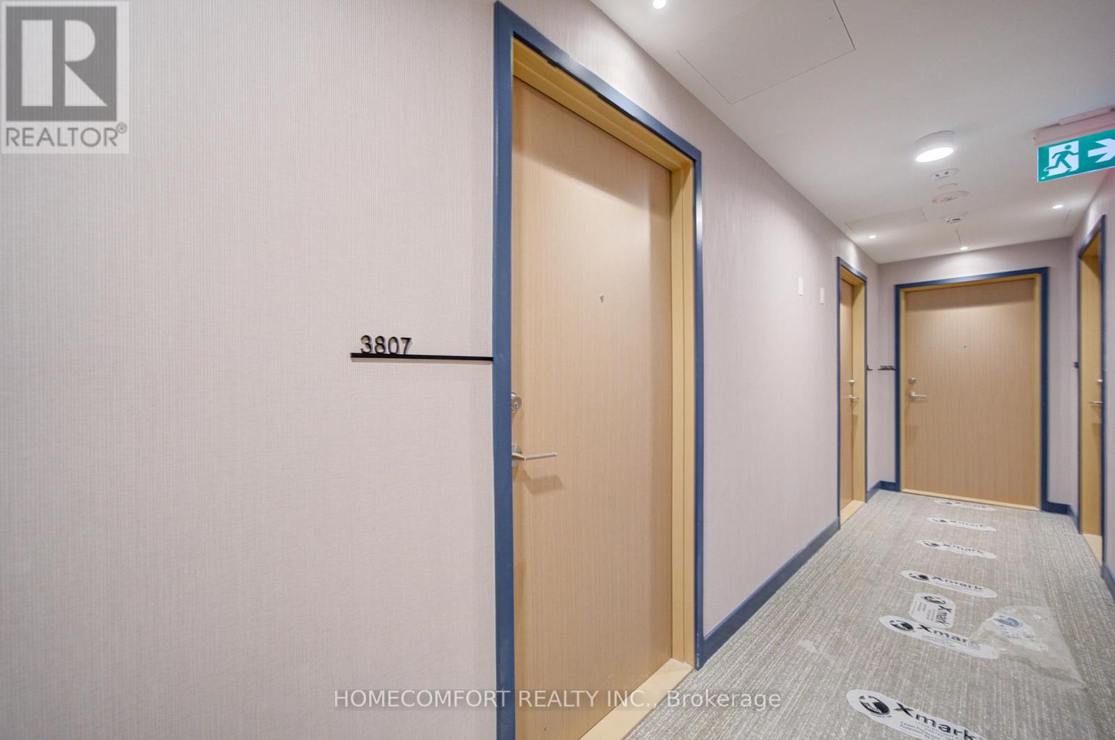 3807 - 395 Square One Drive, Mississauga, Ontario  L5B 0P6 - Photo 10 - W12674596