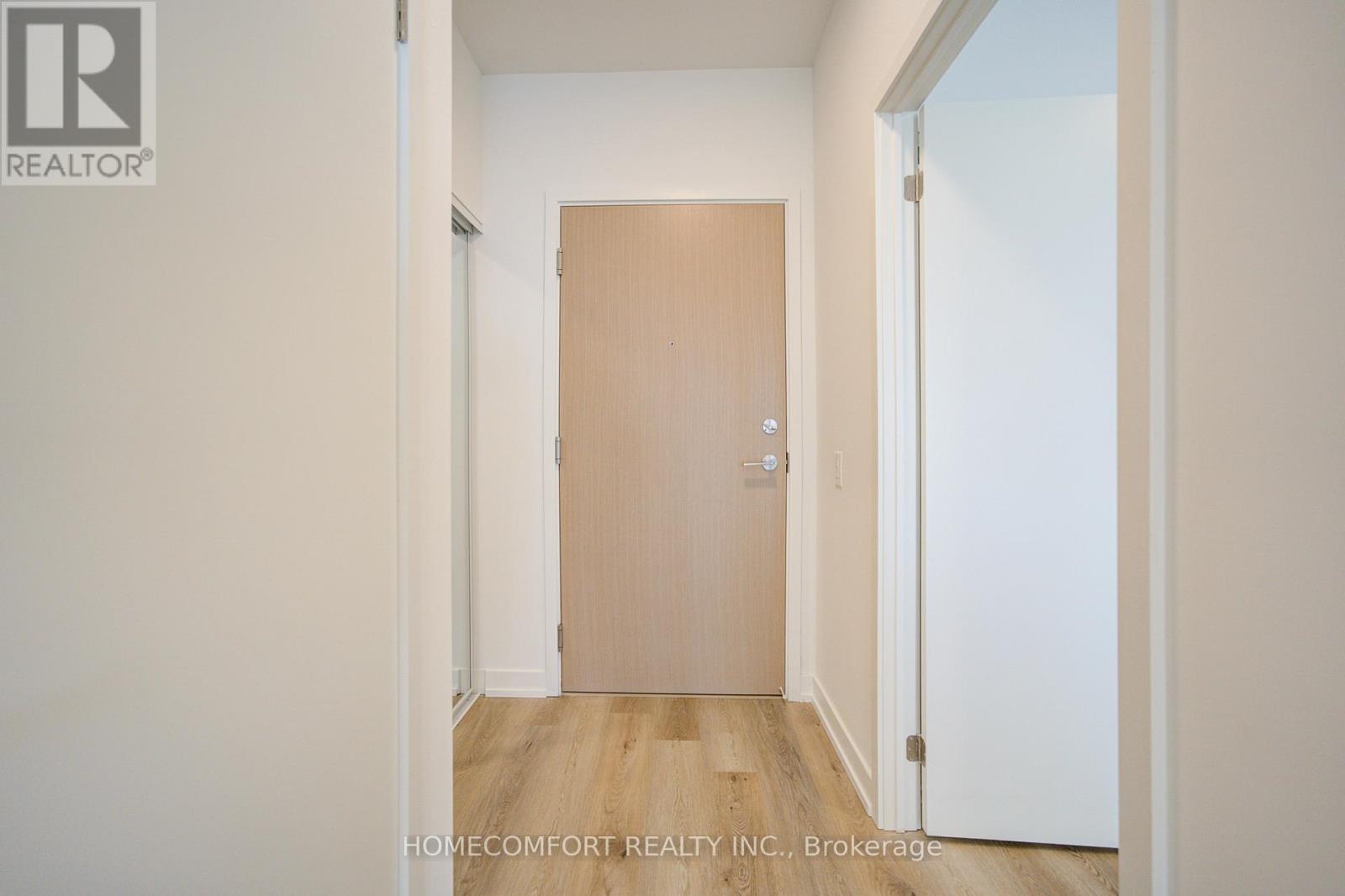 3807 - 395 Square One Drive, Mississauga, Ontario  L5B 0P6 - Photo 14 - W12674596