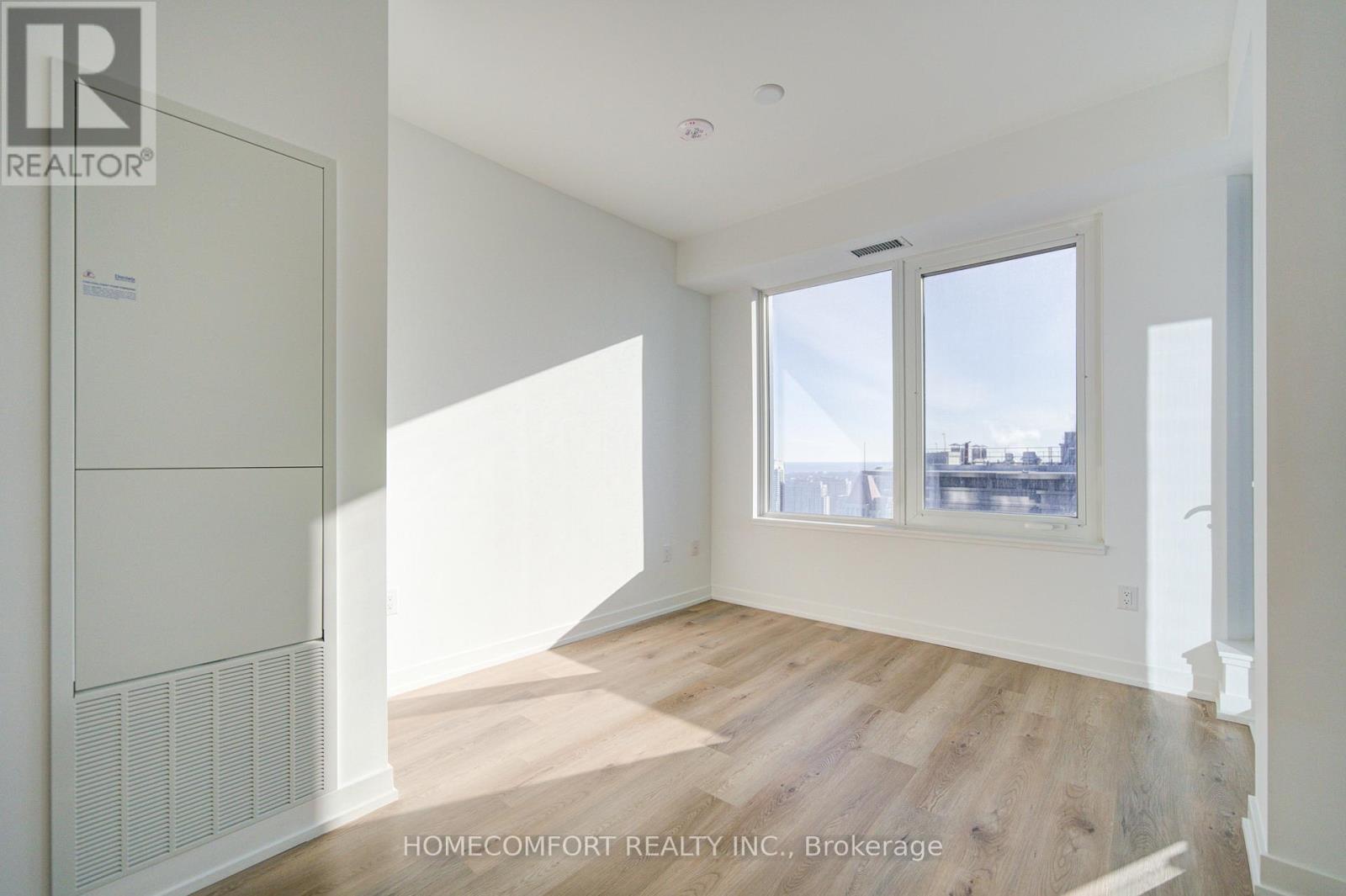 3807 - 395 Square One Drive, Mississauga, Ontario  L5B 0P6 - Photo 27 - W12674596