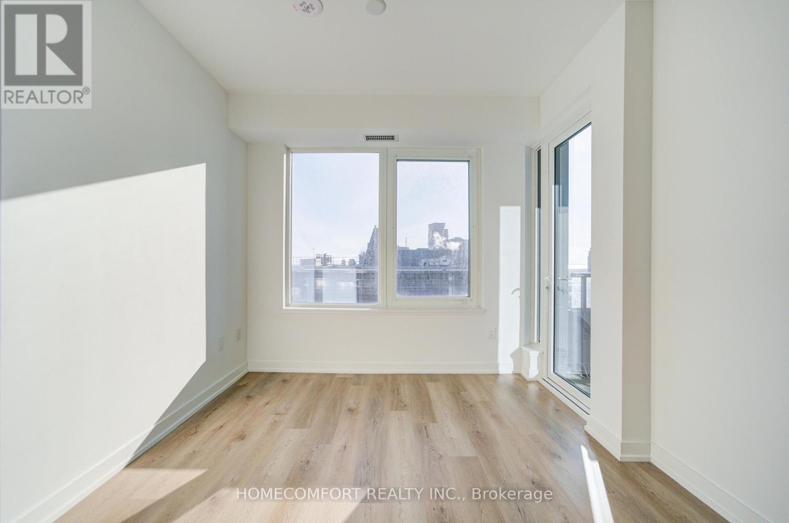 3807 - 395 Square One Drive, Mississauga, Ontario  L5B 0P6 - Photo 29 - W12674596