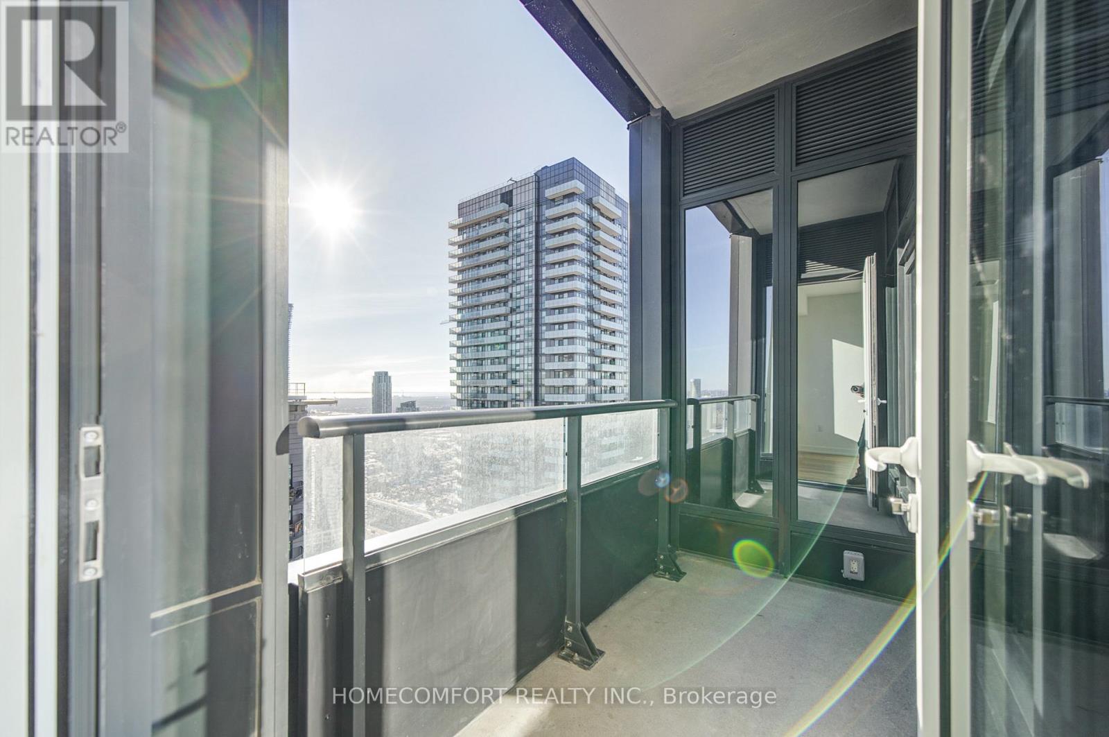 3807 - 395 Square One Drive, Mississauga, Ontario  L5B 0P6 - Photo 37 - W12674596