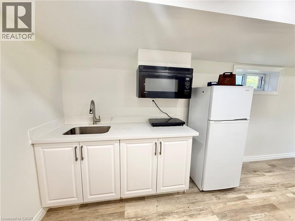 668a Butternut Avenue Unit# B, Waterloo, Ontario  N2V 2L1 - Photo 3 - 40796586