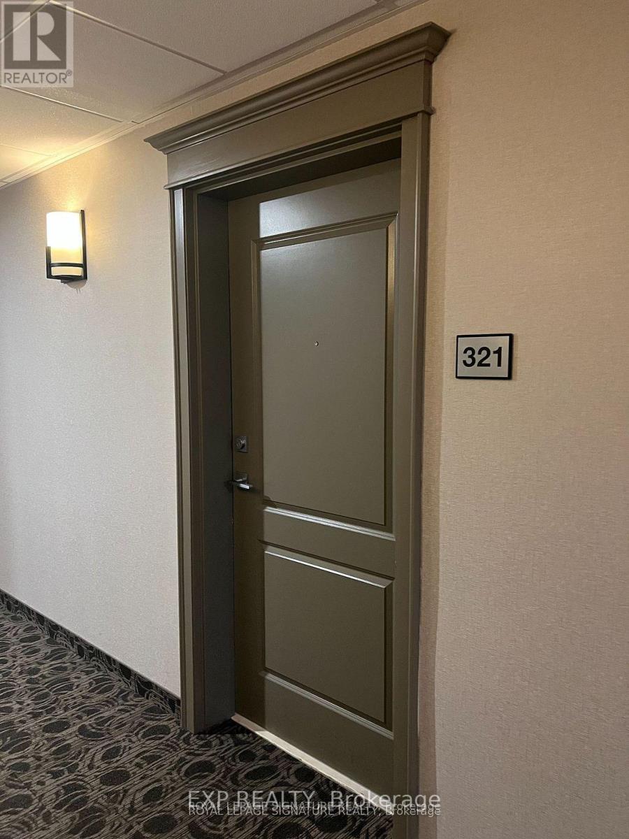 321 - 125 Shoreview Place, Hamilton, Ontario  L8E 0K3 - Photo 3 - X12674592