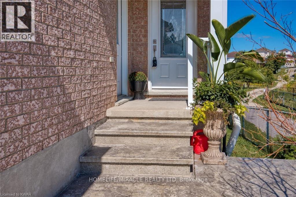352 Bankside Drive, Kitchener, Ontario  N2N 3K1 - Photo 2 - X12674616
