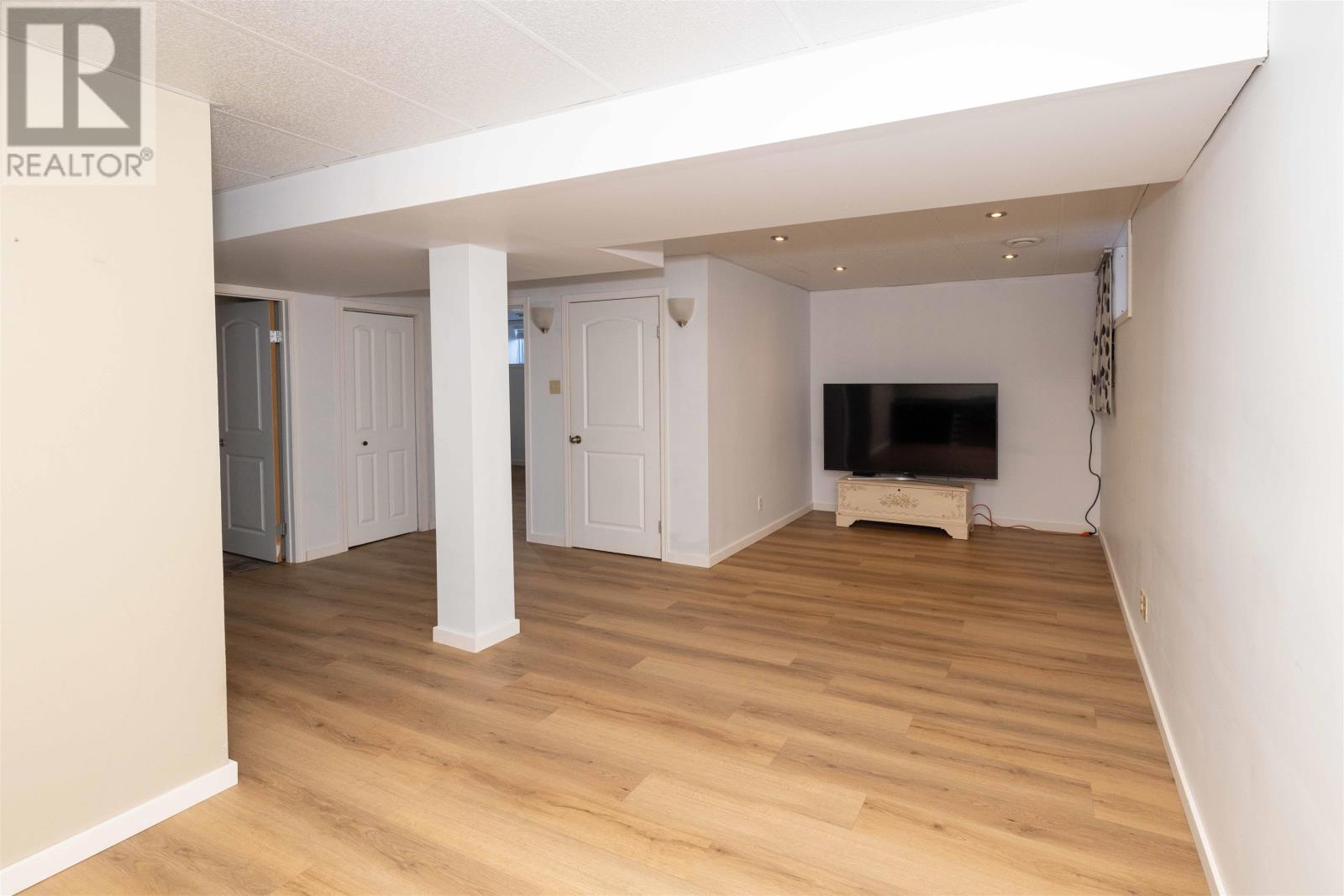 587 Faircrest St, Thunder Bay, Ontario  P7B 2C1 - Photo 18 - TB2600021