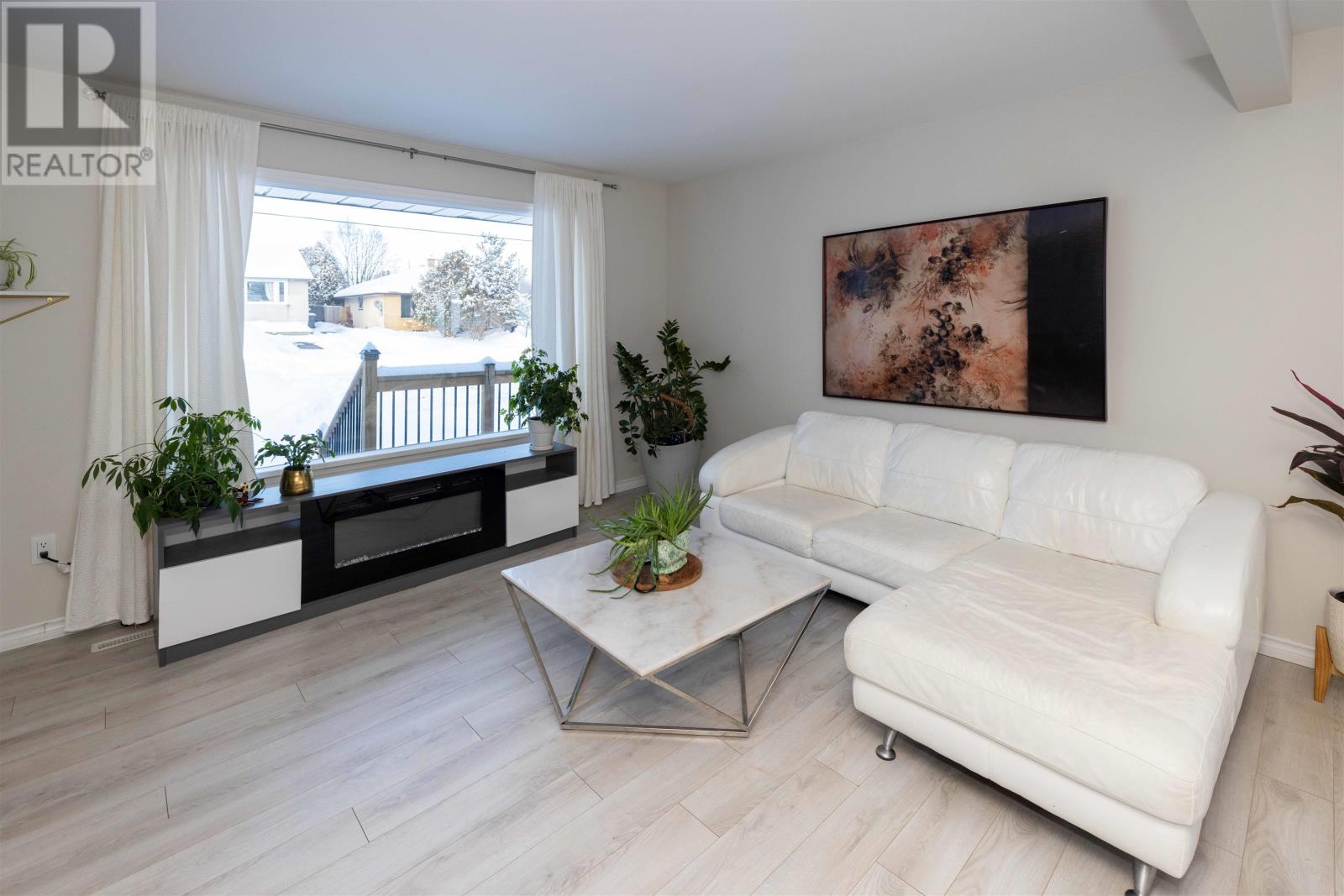 587 Faircrest St, Thunder Bay, Ontario  P7B 2C1 - Photo 7 - TB2600021