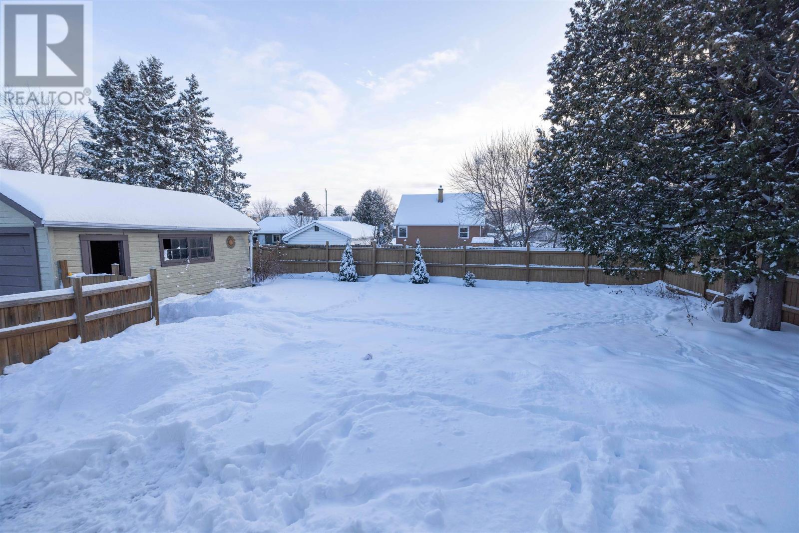 587 Faircrest St, Thunder Bay, Ontario  P7B 2C1 - Photo 25 - TB2600021