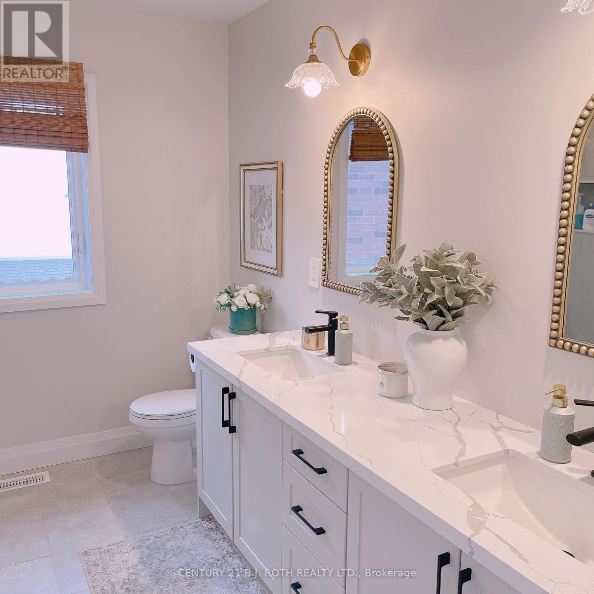 19 Rowley Crescent, Springwater, Ontario  L0L 1P0 - Photo 21 - S12607374