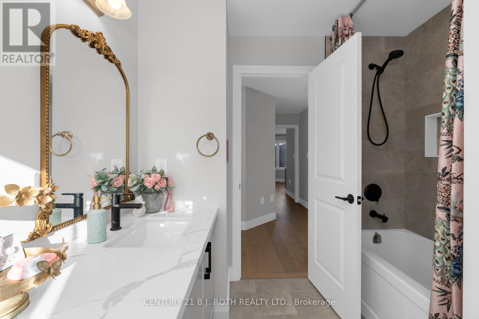 19 Rowley Crescent, Springwater, Ontario  L0L 1P0 - Photo 26 - S12607374