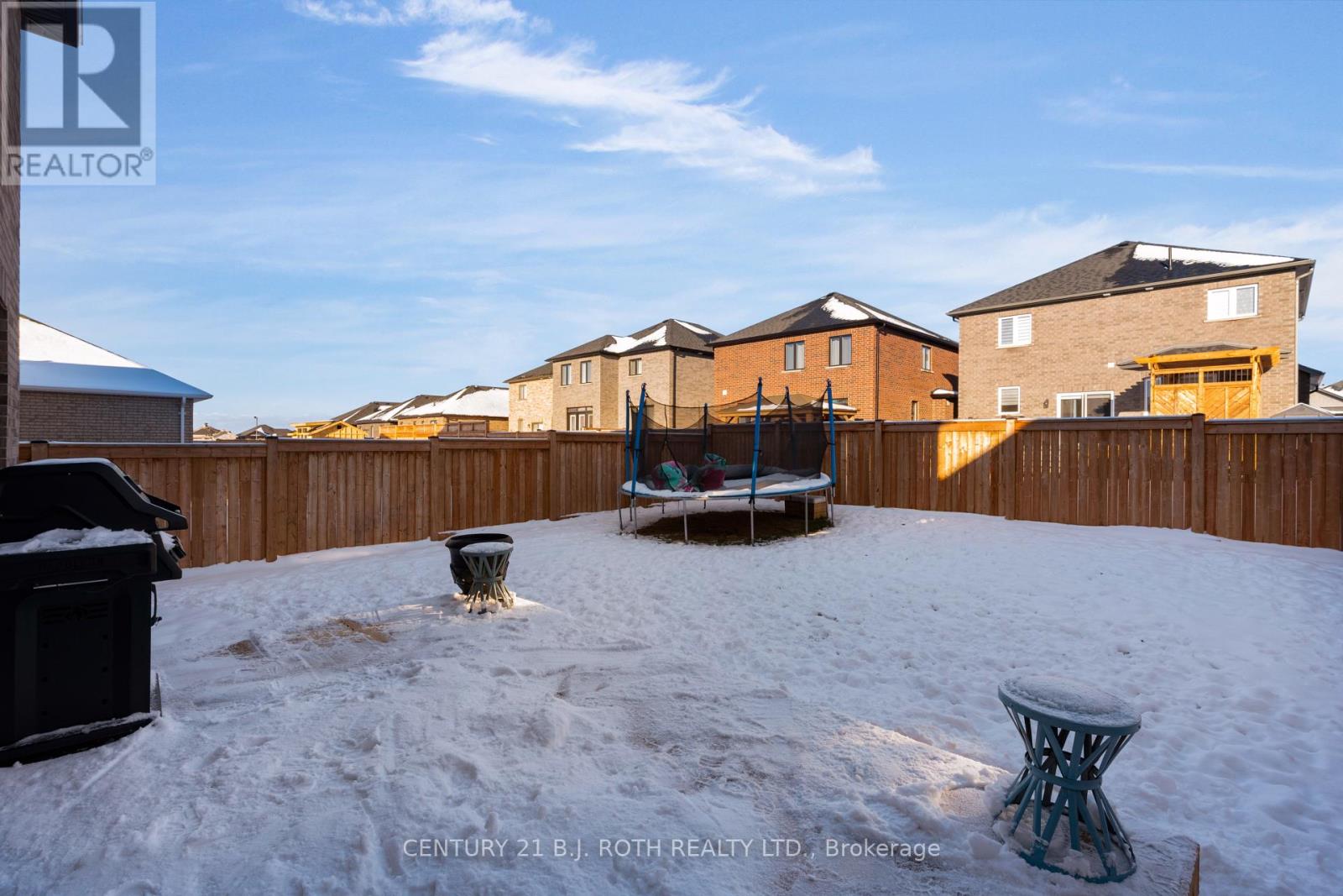 19 Rowley Crescent, Springwater, Ontario  L0L 1P0 - Photo 36 - S12607374