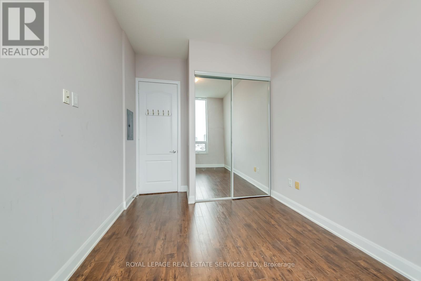 701 - 2470 Prince Michael Drive, Oakville, Ontario  L6H 0G9 - Photo 35 - W12604778