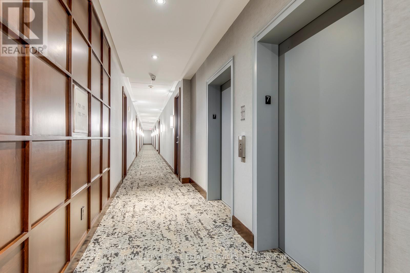 701 - 2470 Prince Michael Drive, Oakville, Ontario  L6H 0G9 - Photo 6 - W12604778