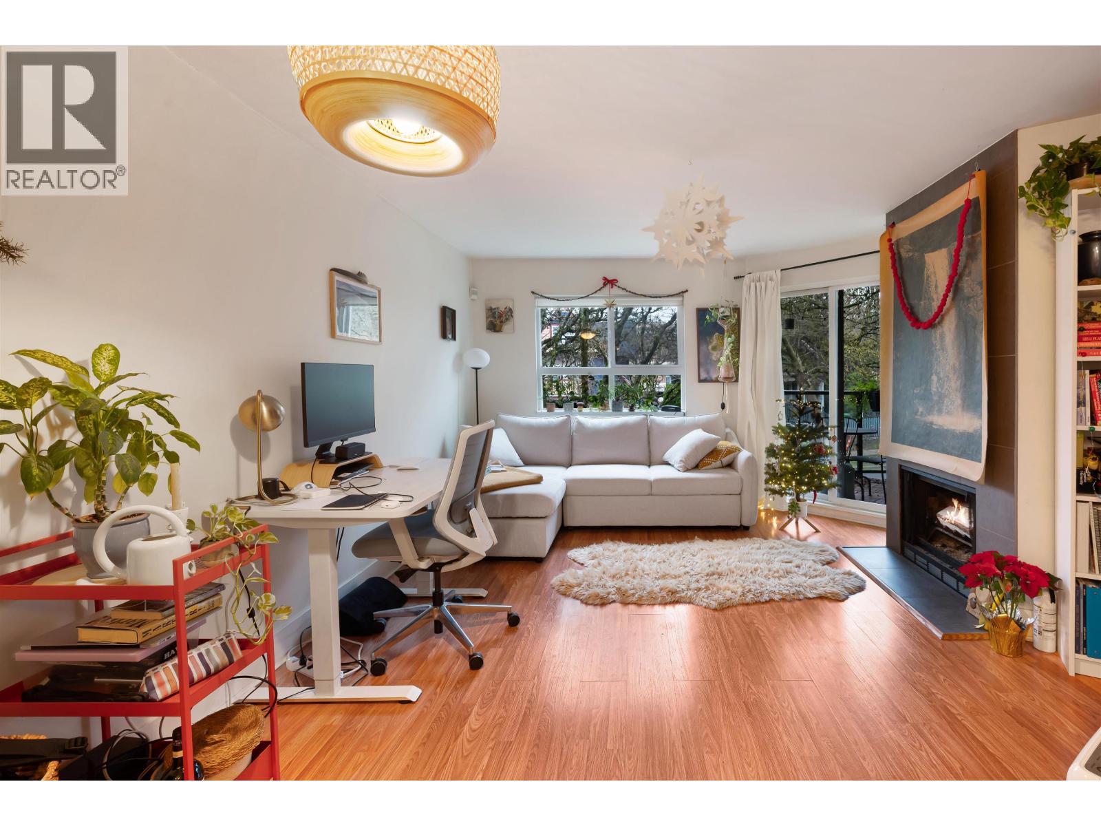 205 111 W 10th Avenue, Vancouver, British Columbia  V5Y 1R7 - Photo 3 - R3077282