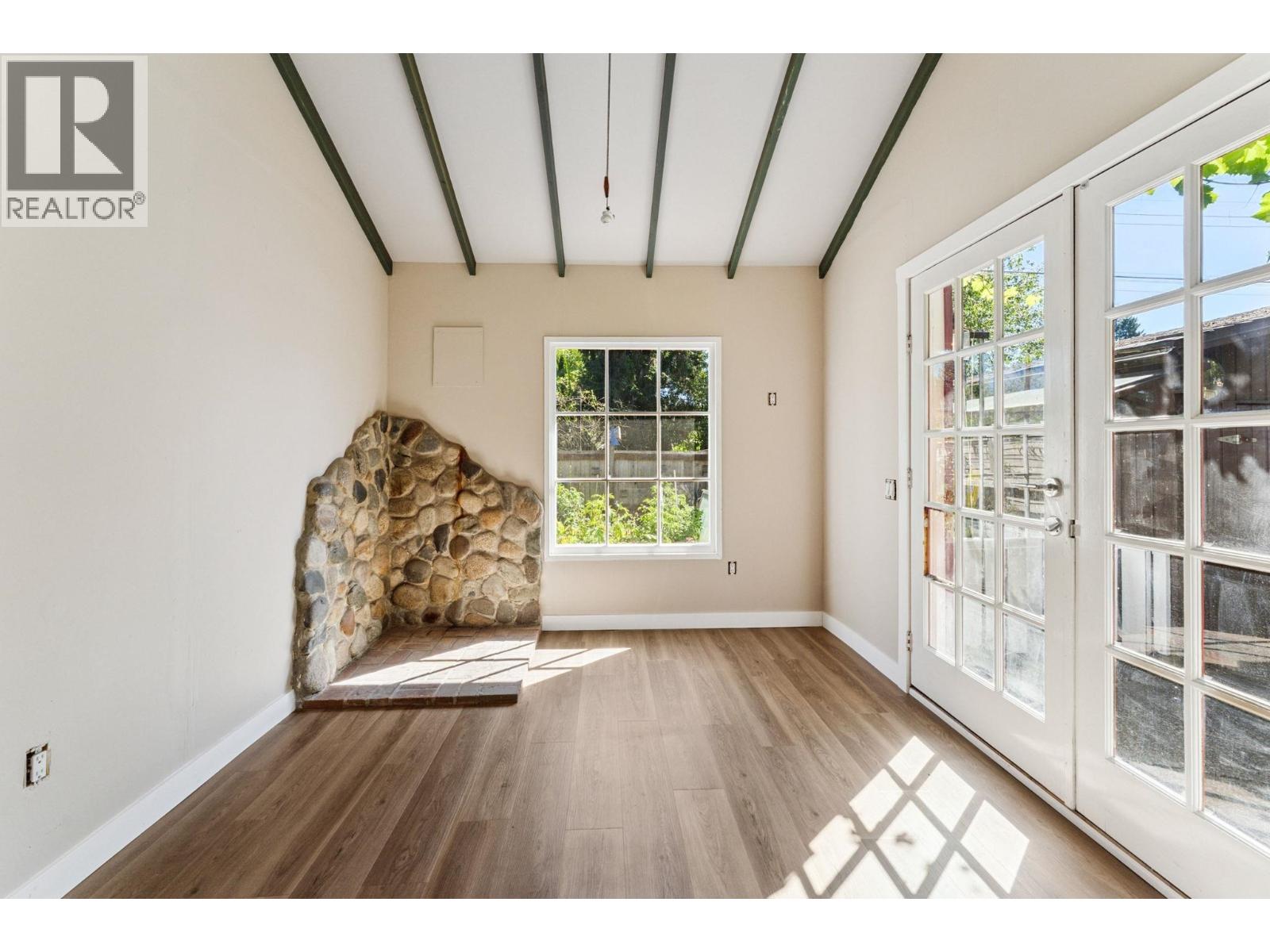 865 E 12th Street, North Vancouver, British Columbia  V7L 2L2 - Photo 22 - R3077298