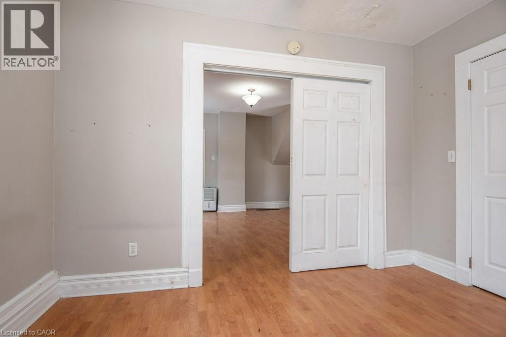 40 Krug Street, Kitchener, Ontario  N2H 2X7 - Photo 9 - 40791082