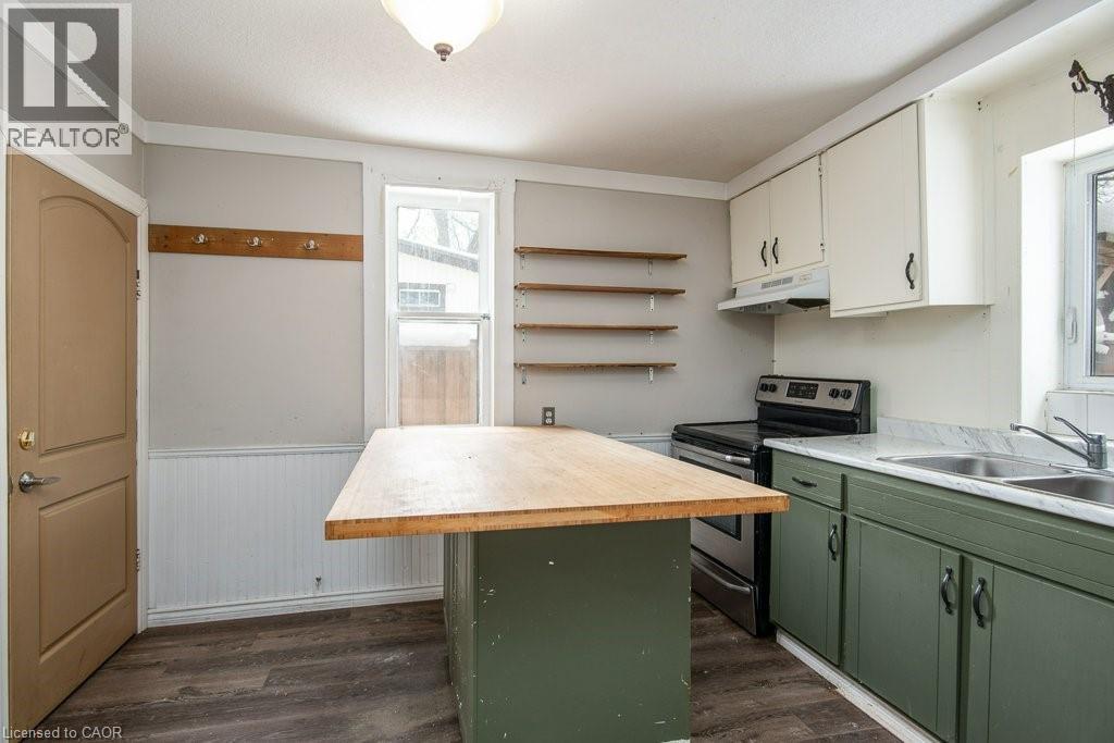 40 Krug Street, Kitchener, Ontario  N2H 2X7 - Photo 16 - 40791082