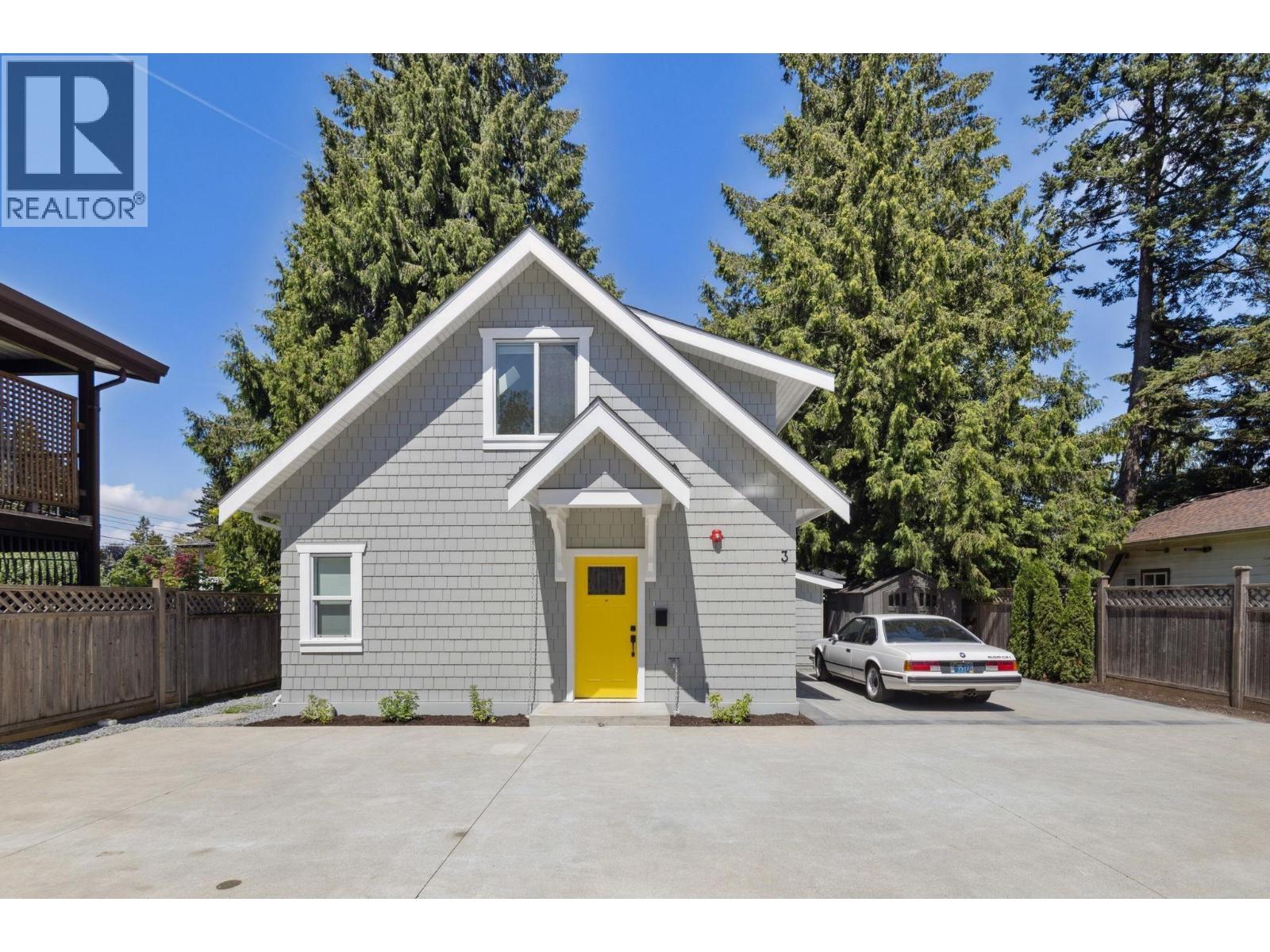 413 Seventh Avenue, New Westminster, British Columbia V3L 1W6 - Photo 3 - R3077213