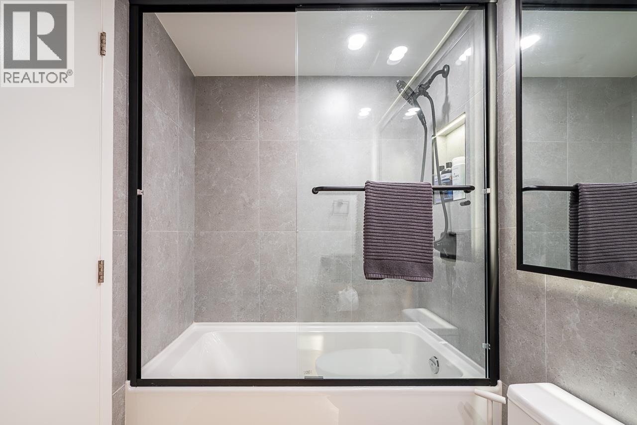 1201 1050 Burrard Street, Vancouver, British Columbia  V6Z 2S3 - Photo 12 - R3076877