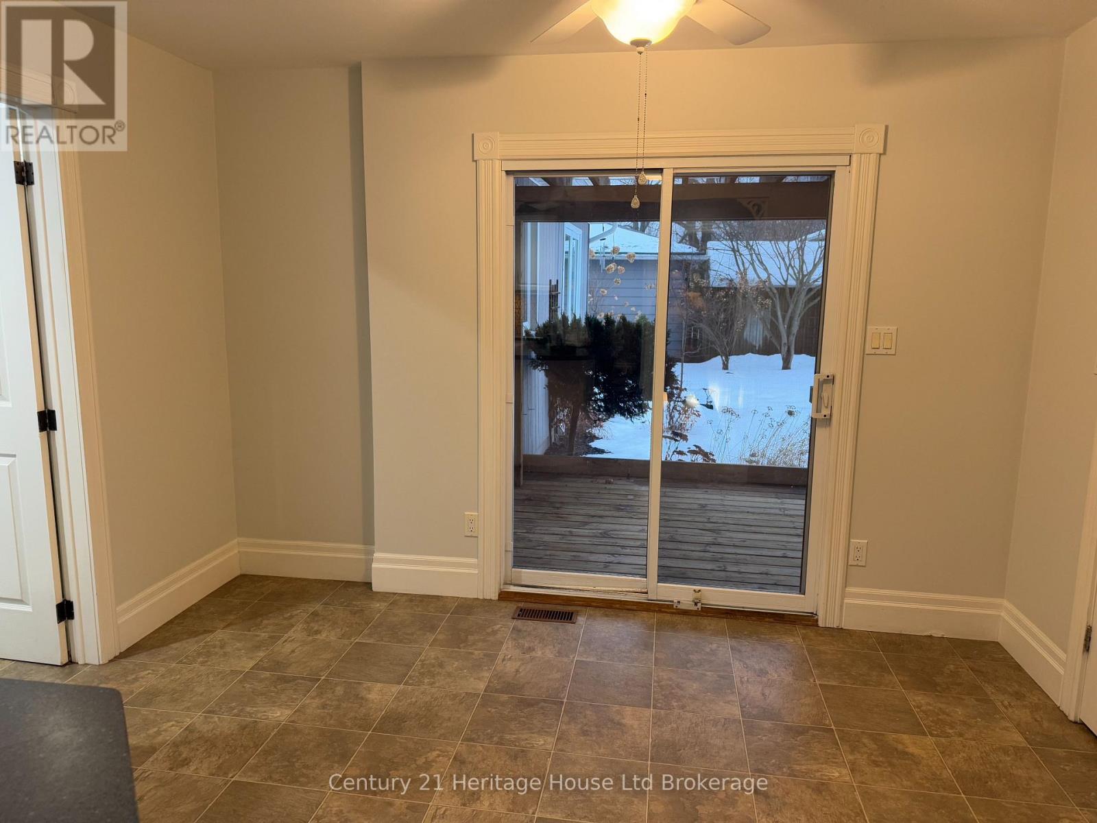 43 Concession Street E, Tillsonburg, Ontario  N4G 1P2 - Photo 11 - X12541434